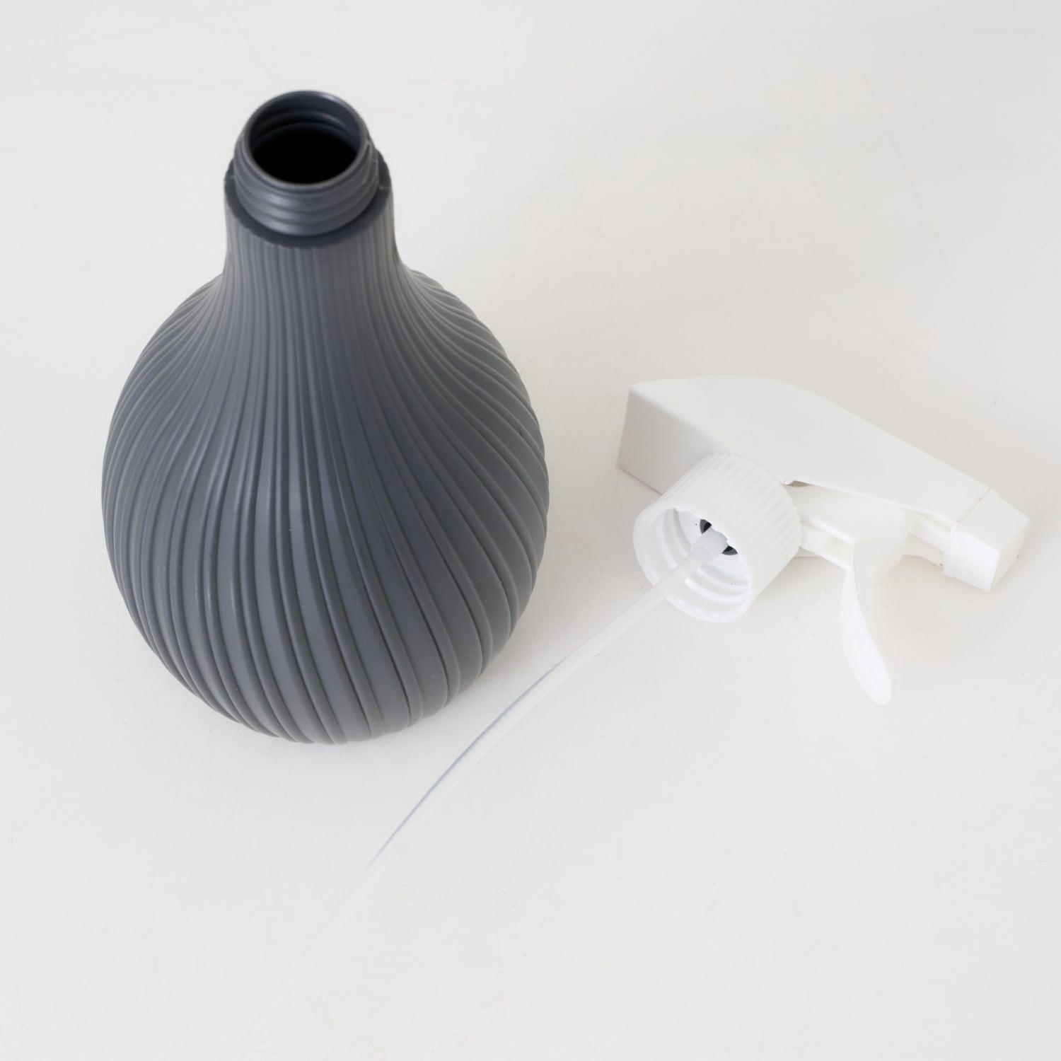 Spryskiwacz 0,6 l opryskiwacz do roślin i kwiatów ręczny regulowany